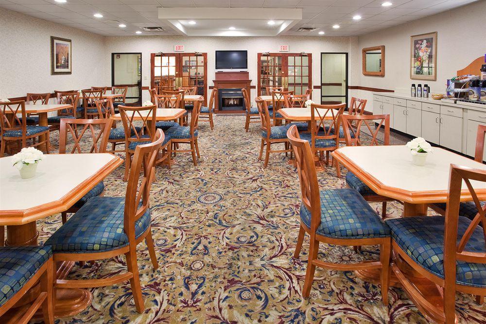 Savannah Gateway Hotel & Suites Georgetown Restaurante foto